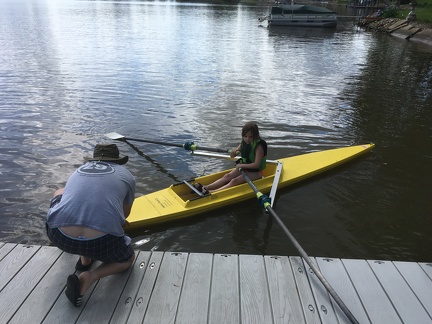 Greta learning to row3